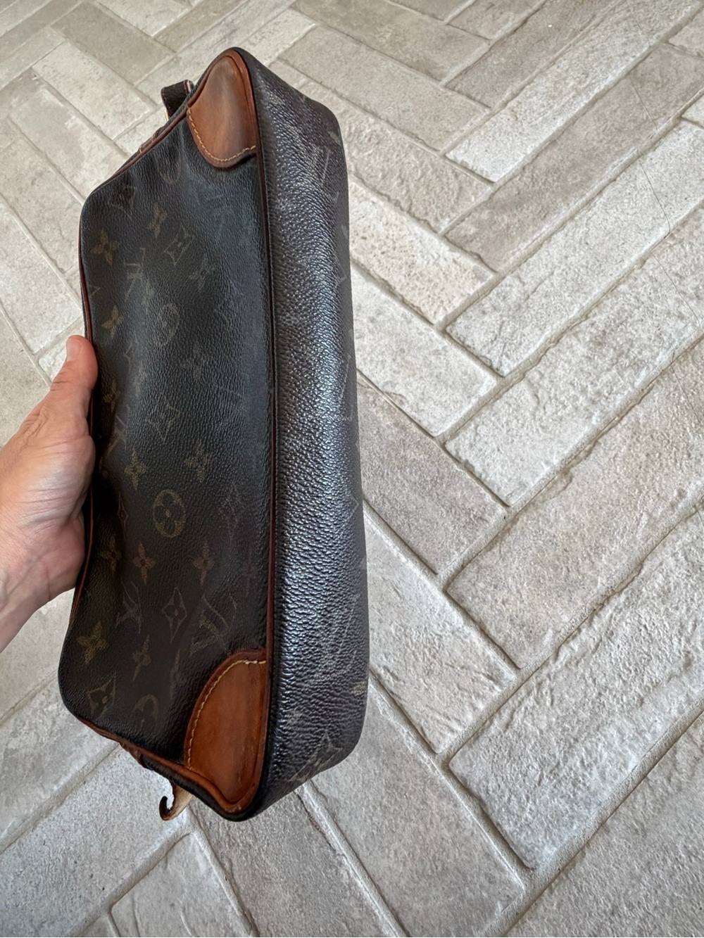 Louis Vuitton Vintage Marly Dragonne GM Monogram Clutch - Picture 5 of 16